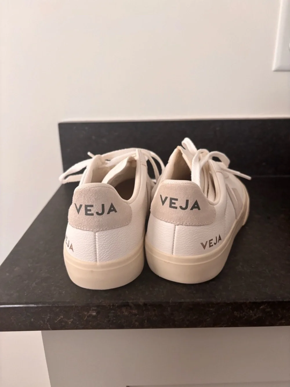 Veja Campo Extra White/ Natural Suede  Sneakers